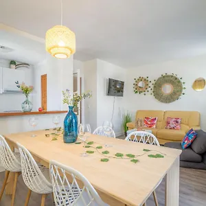 Est1-spaciouss In The Beach, Bbq, Downtonwn, Parking, Fast Wifi Fibre , Roses Espagne